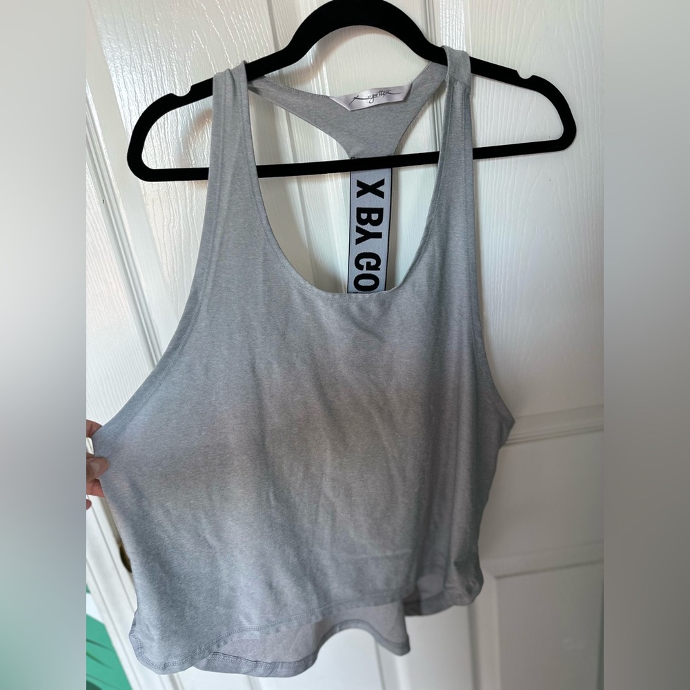 Medium workout top